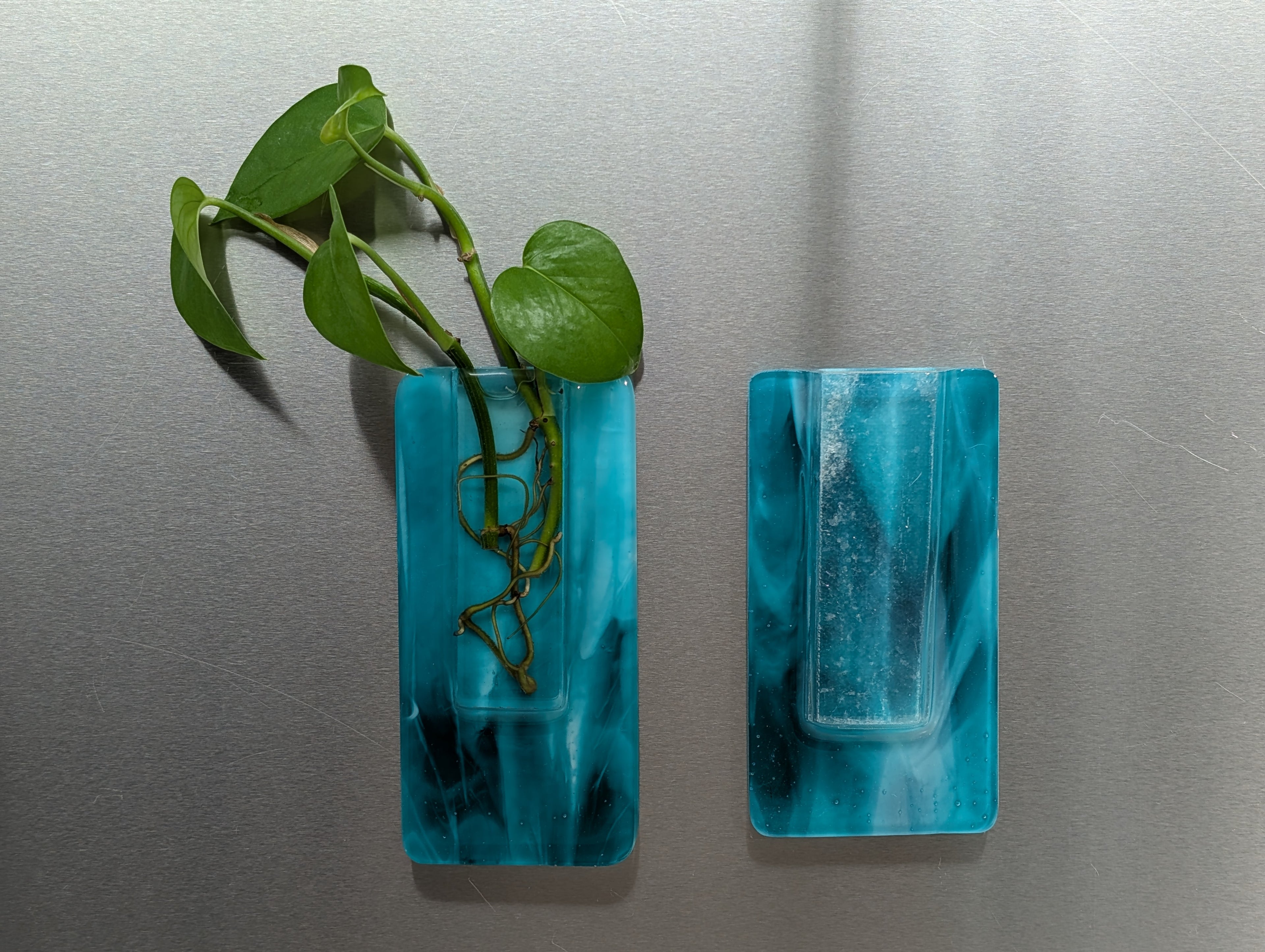 Magnetic Propagation Pocket Vase