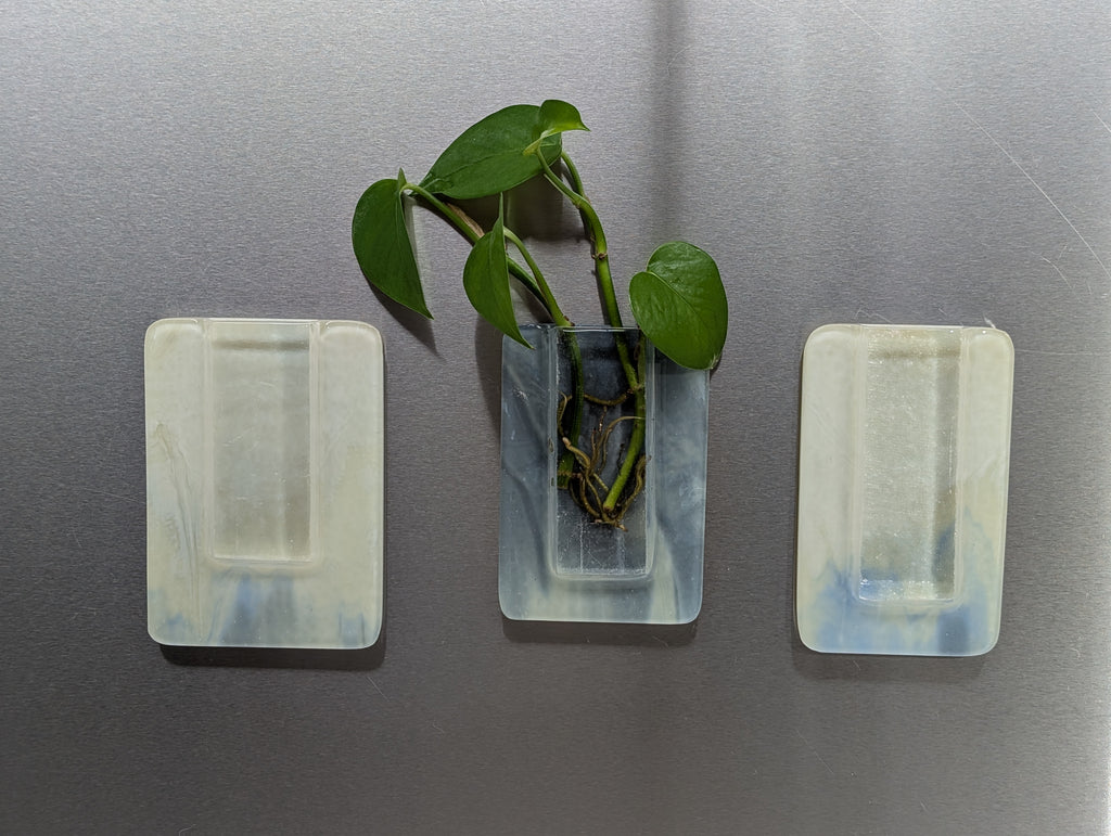 Magnetic Propagation Pocket Vase