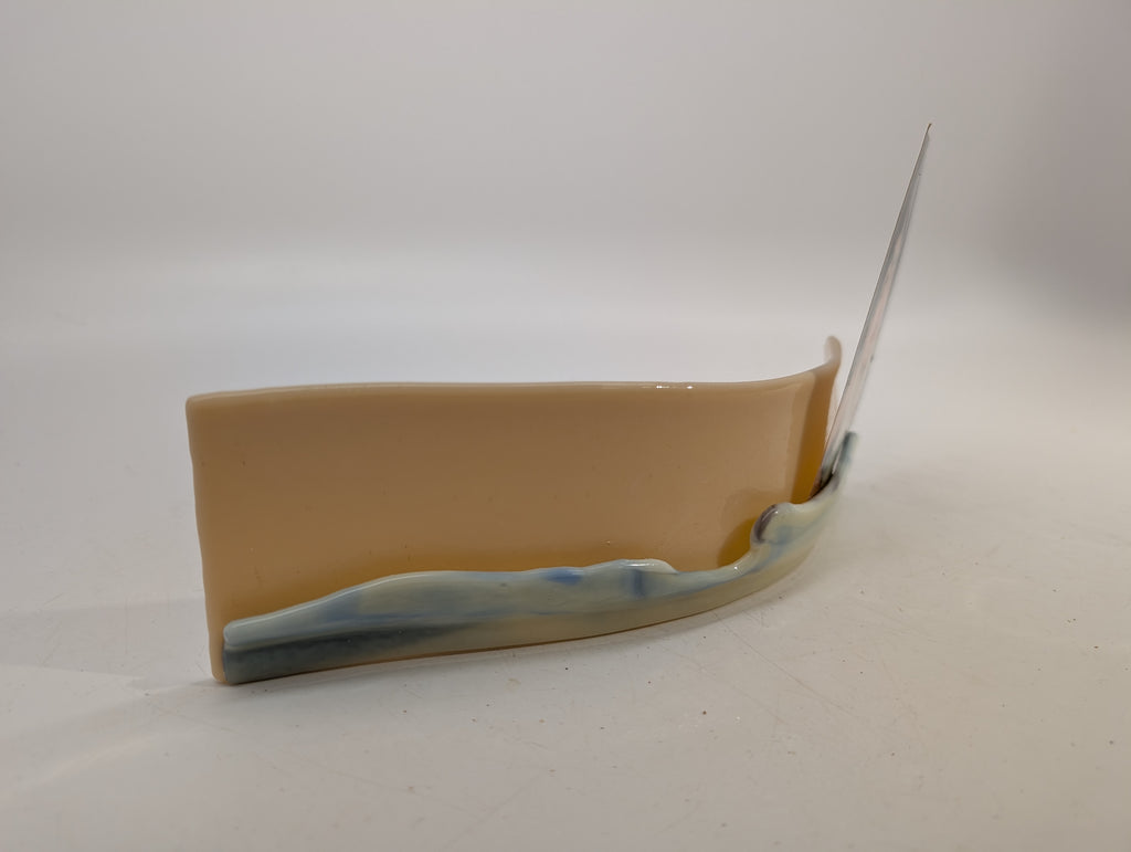 Curvy Photo Holder