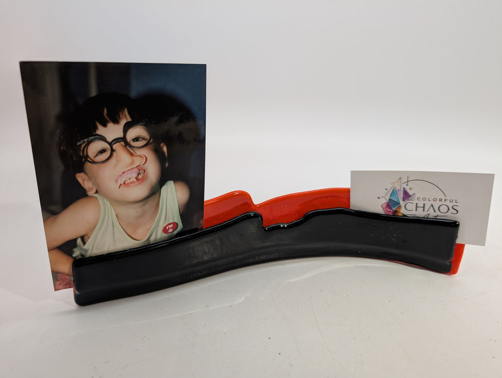 Curvy Photo Holder